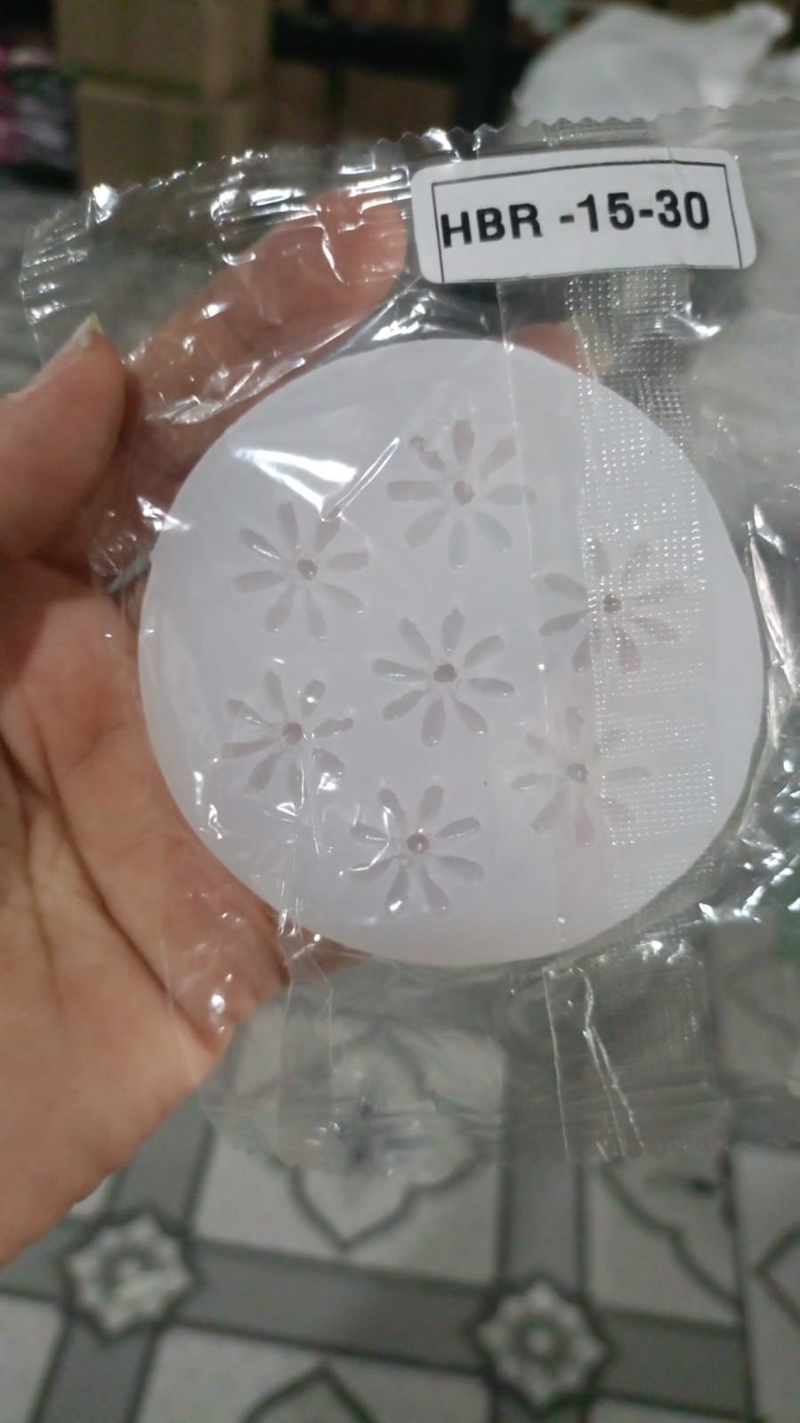 WhatsApp Image 2025-06-05 at 4.21.34 PM HBR 15-30 7 cavity pink mould - Image 1