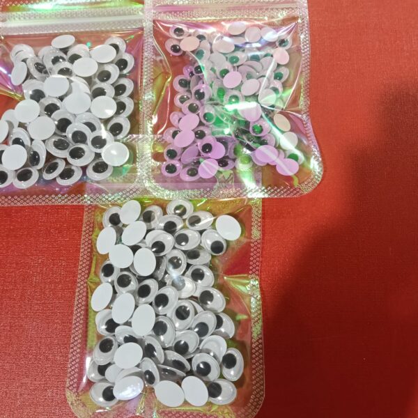 plastic eyes 3 size 8 gram pkt