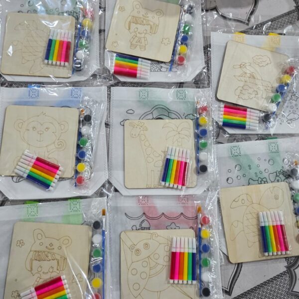 HBR22-56 wooden colour pen kit