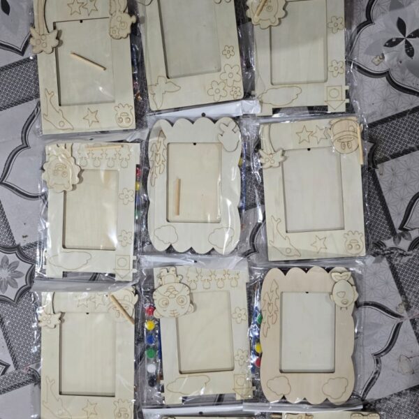 HBR22-55 Wooden Frame craft kit